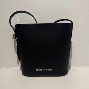 NWT Marc Jacobs large Drifter bucket bag black